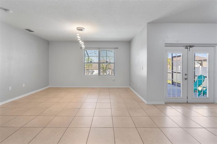 Image No.30-Propriété de 4 chambres à vendre à Davenport