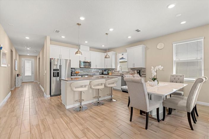 Image No.10-4 Bed Property for sale