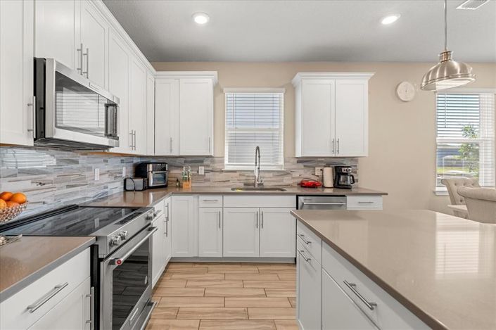 Image No.16-4 Bed Property for sale