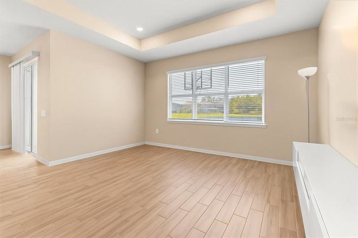 Image No.5-4 Bed Property for sale