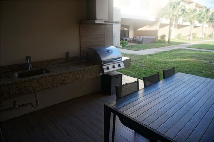 Image No.19-4 Bed Townhouse for sale