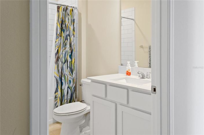 Image No.10-4 Bed Property for sale