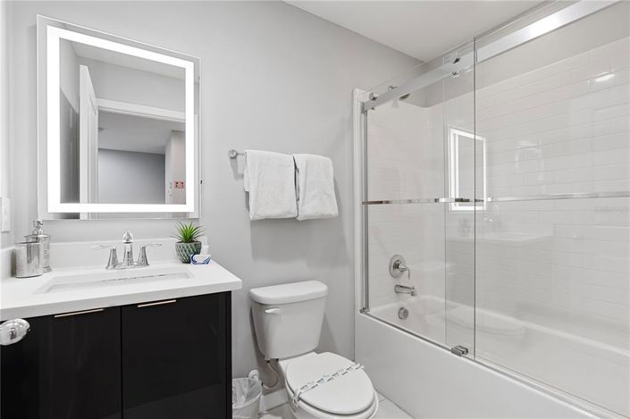 Image No.16-4 Bed Townhouse for sale