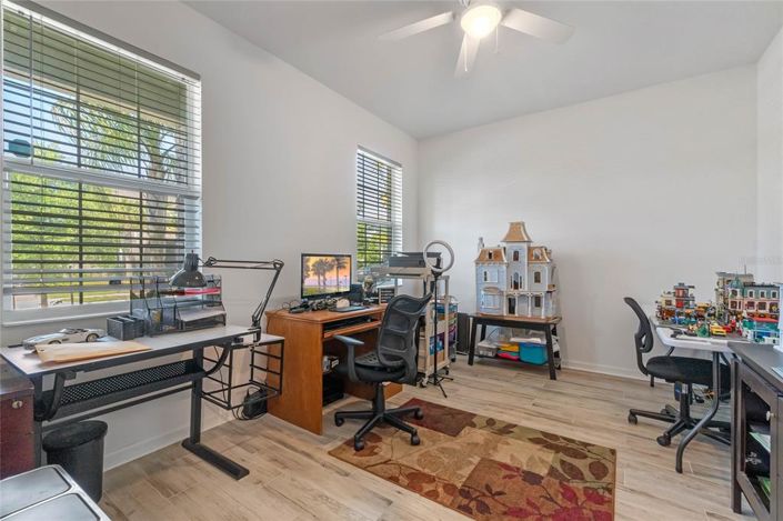 Image No.13-4 Bed Property for sale