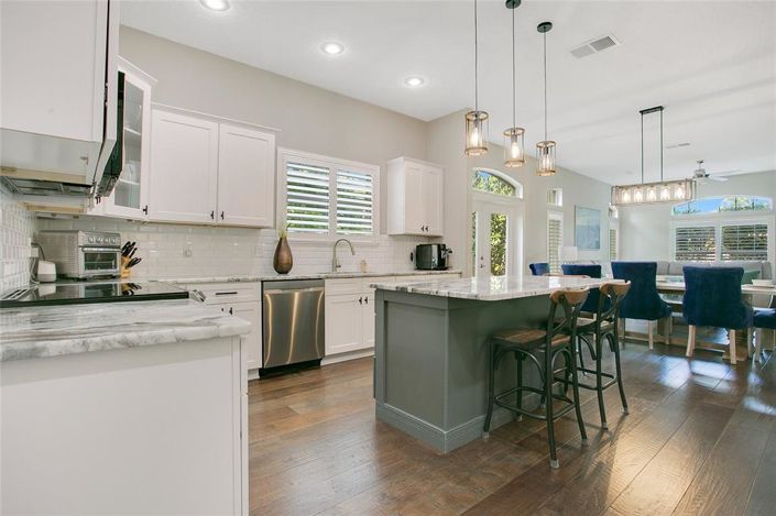 Image No.2-Propriété de 4 chambres à vendre à Orlando