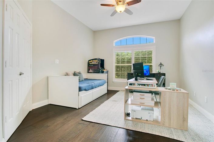 Image No.8-Propriété de 4 chambres à vendre à Orlando