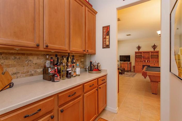 Image No.10-4 Bed Property for sale