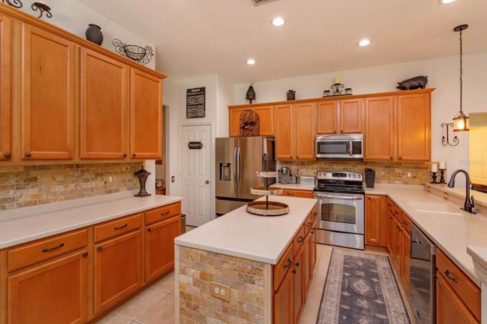 Image No.12-4 Bed Property for sale