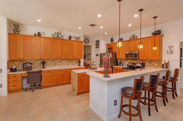 Image No.14-4 Bed Property for sale