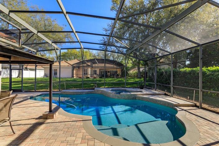 Image No.27-4 Bed Property for sale