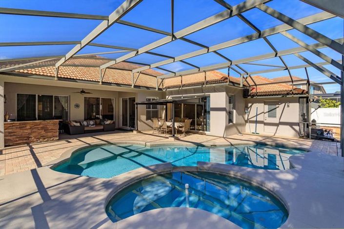 Image No.28-4 Bed Property for sale