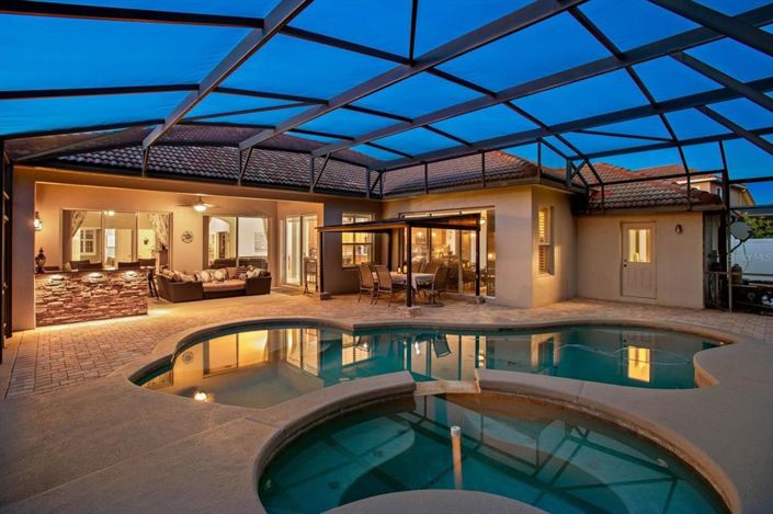 Image No.32-4 Bed Property for sale