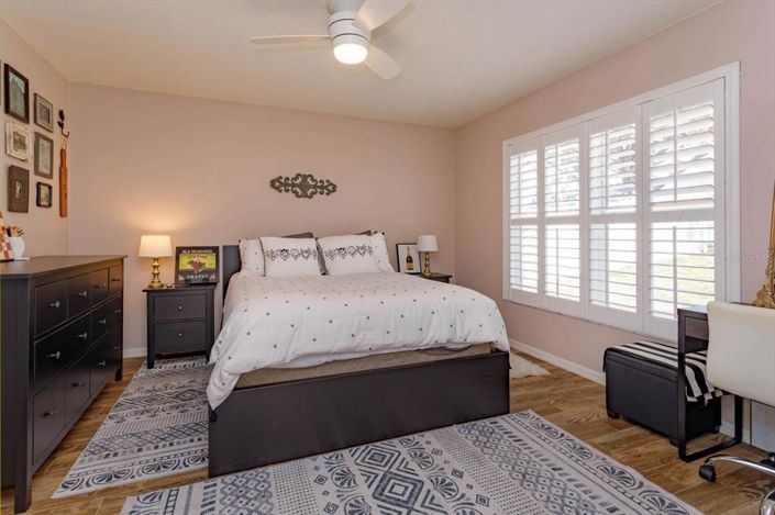 Image No.37-4 Bed Property for sale