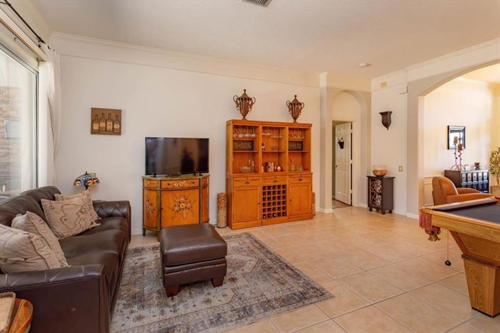 Image No.6-4 Bed Property for sale