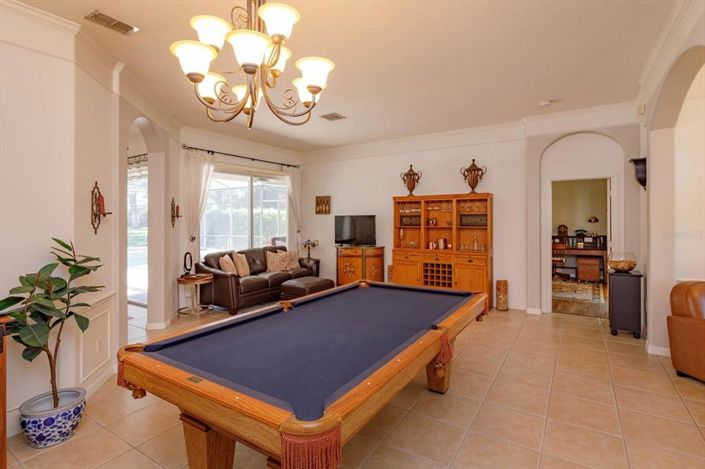 Image No.8-4 Bed Property for sale