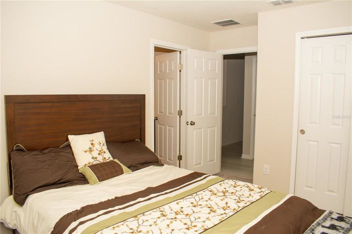 Image No.42-4 Bed Property for sale