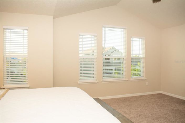 Image No.55-4 Bed Property for sale