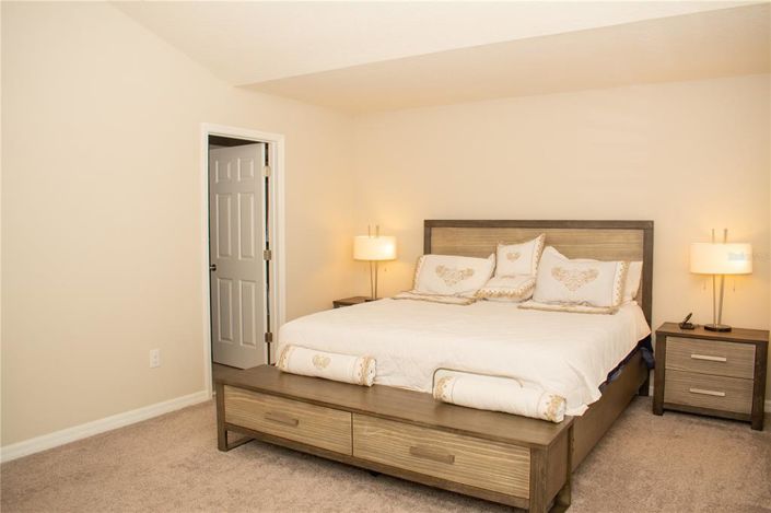 Image No.56-4 Bed Property for sale