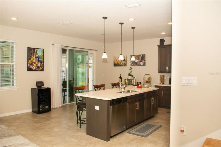 Image No.9-4 Bed Property for sale