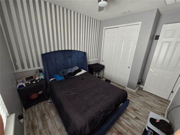 Image No.20-3 Bed Property for sale