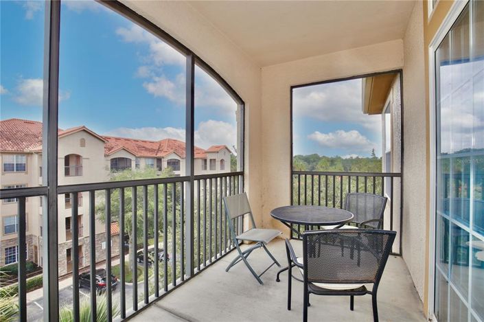 Image No.10-3 Bed Property for sale