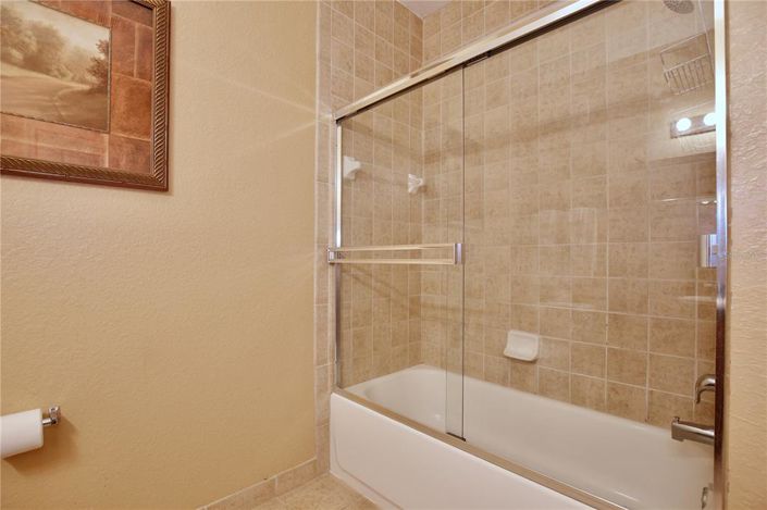 Image No.18-3 Bed Property for sale