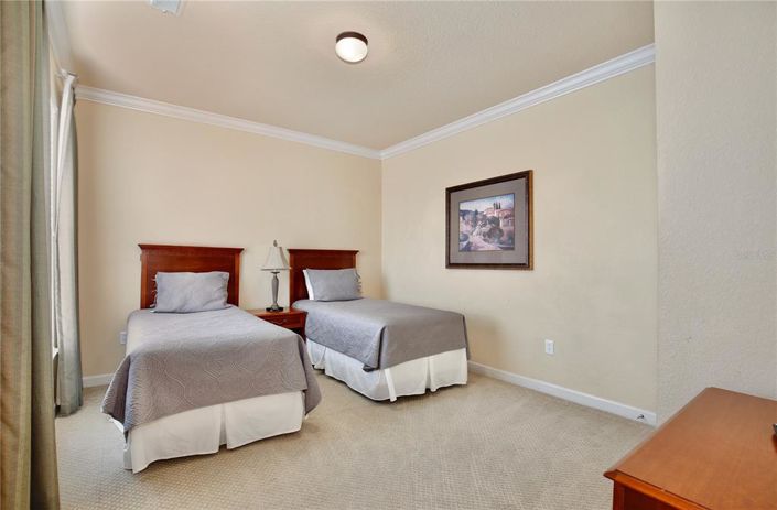 Image No.19-3 Bed Property for sale