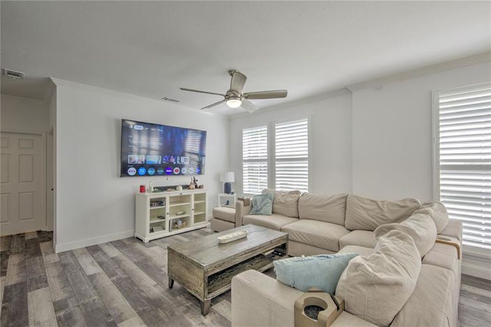 Image No.11-4 Bed Property for sale