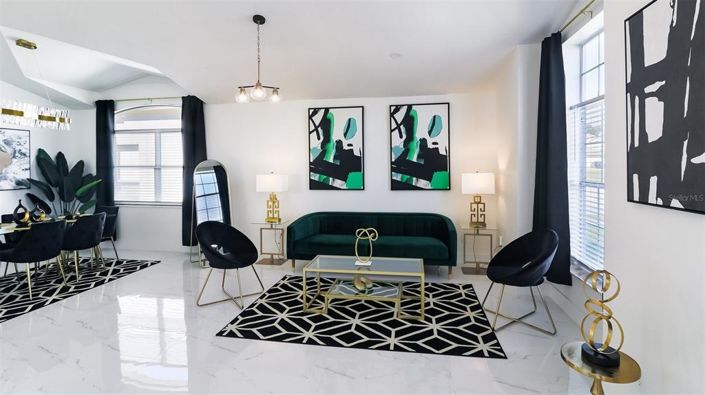 Image No.4-4 Bed Property for sale