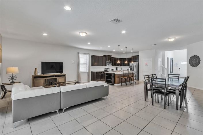 Image No.11-Propriété de 8 chambres à vendre à Kissimmee