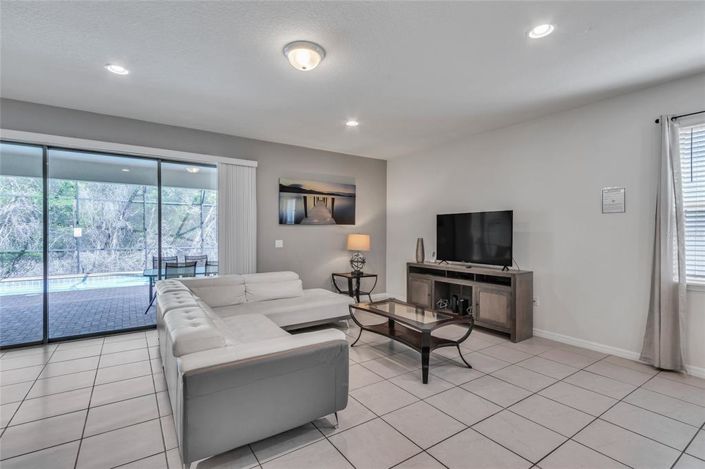 Image No.9-Propriété de 8 chambres à vendre à Kissimmee