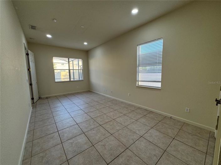 Image No.17-4 Bed Property for sale