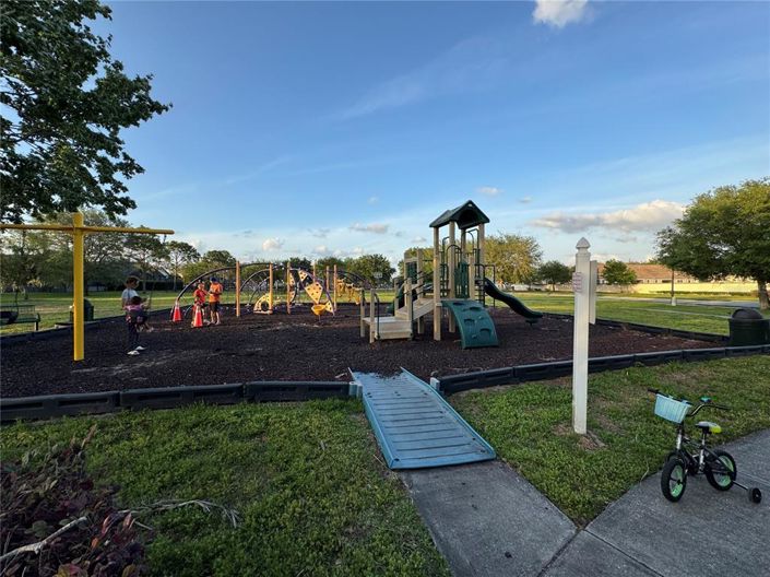 Image No.47-4 Bed Property for sale