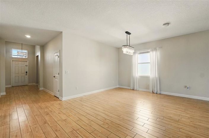 Image No.11-4 Bed Property for sale