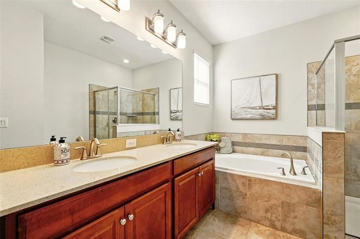 Image No.18-4 Bed Property for sale