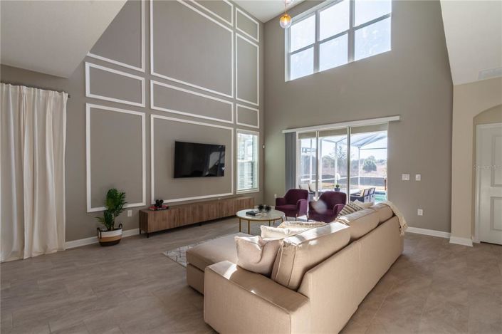 Image No.16-5 Bed Property for sale