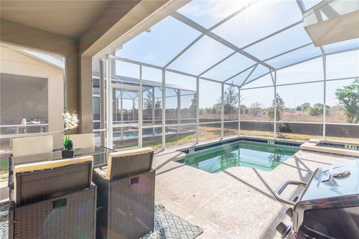 Image No.3-5 Bed Property for sale