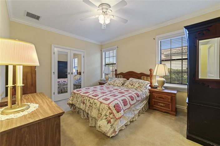 Image No.19-6 Bed Property for sale