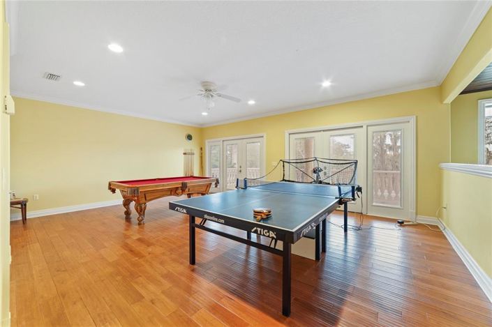 Image No.26-6 Bed Property for sale