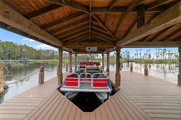 Image No.35-6 Bed Property for sale