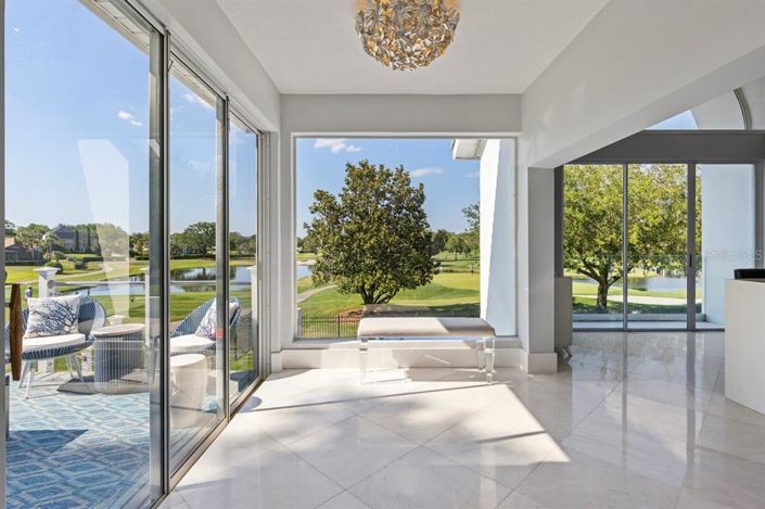 Image No.40-6 Bed Property for sale