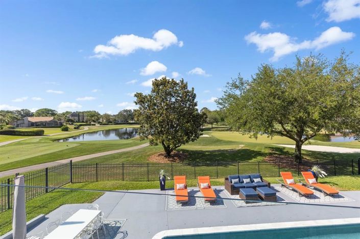 Image No.43-6 Bed Property for sale