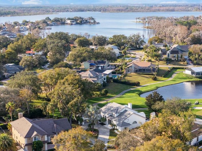 Image No.64-6 Bed Property for sale