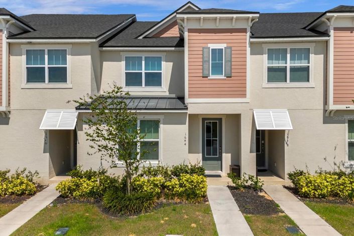 Image No.1-4 Bed Townhouse for sale