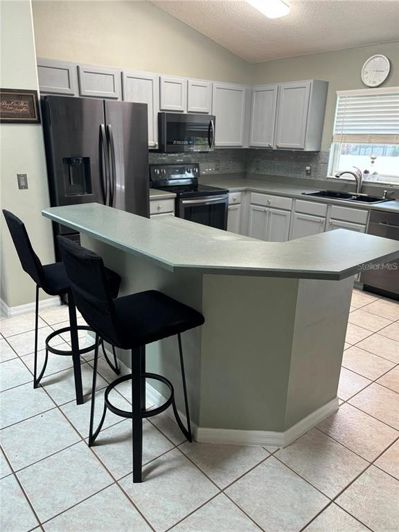 Image No.13-5 Bed Property for sale