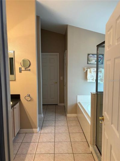 Image No.23-5 Bed Property for sale