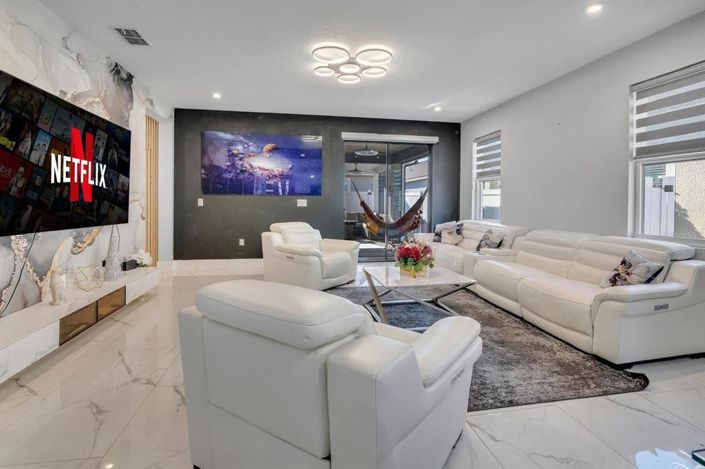 Image No.11-Propriété de 4 chambres à vendre à Kissimmee