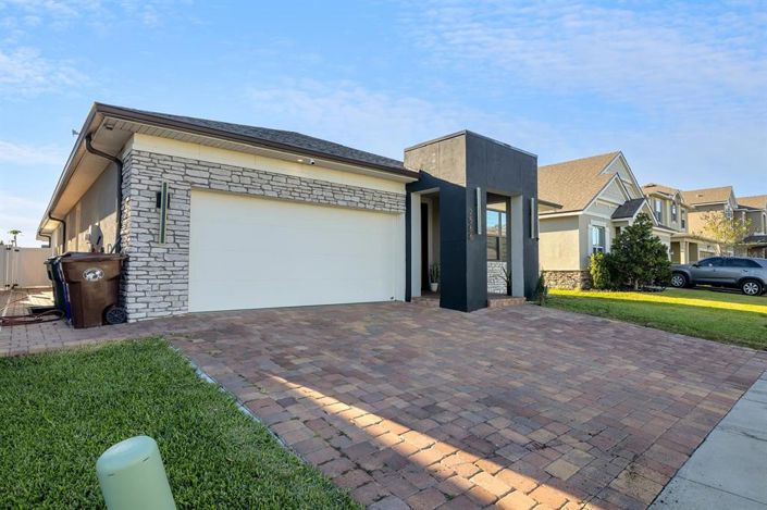 Image No.2-Propriété de 4 chambres à vendre à Kissimmee