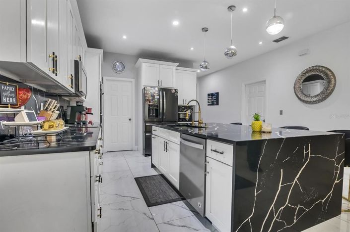 Image No.5-Propriété de 4 chambres à vendre à Kissimmee