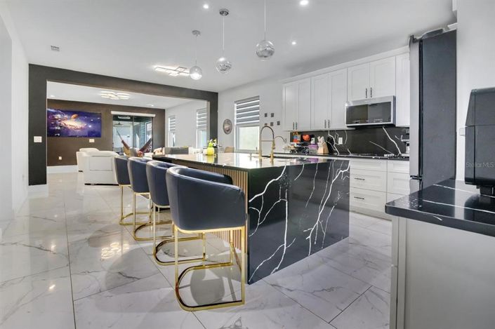 Image No.7-Propriété de 4 chambres à vendre à Kissimmee